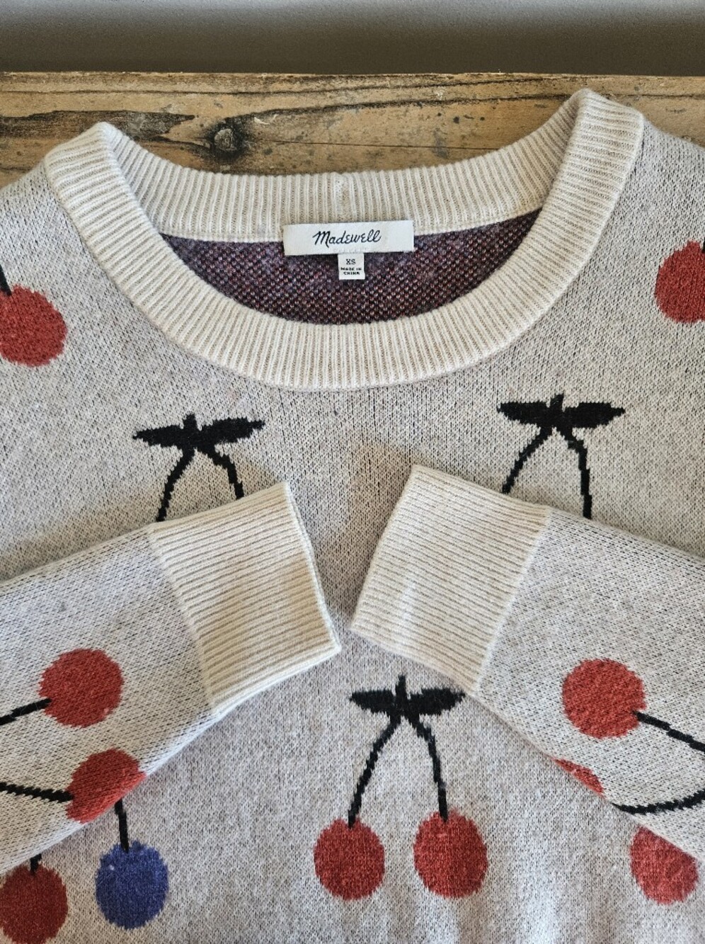 Madewell Cherry Print Crewneck Sweater Women’s XS Cream Red - Picture 4 of 7